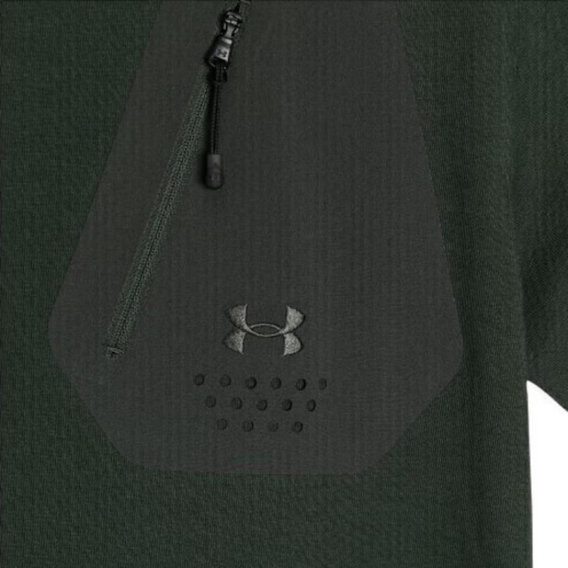 Under Armour T