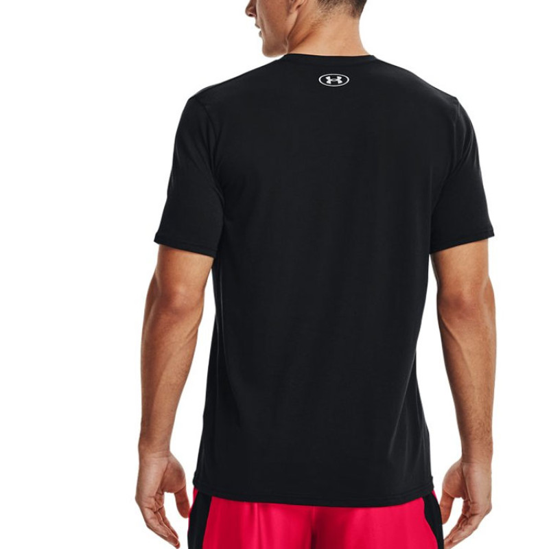 Under Armour T