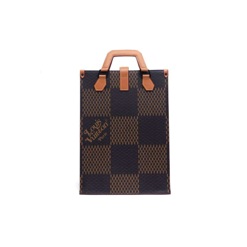 LOUIS VUITTON x NIGO
