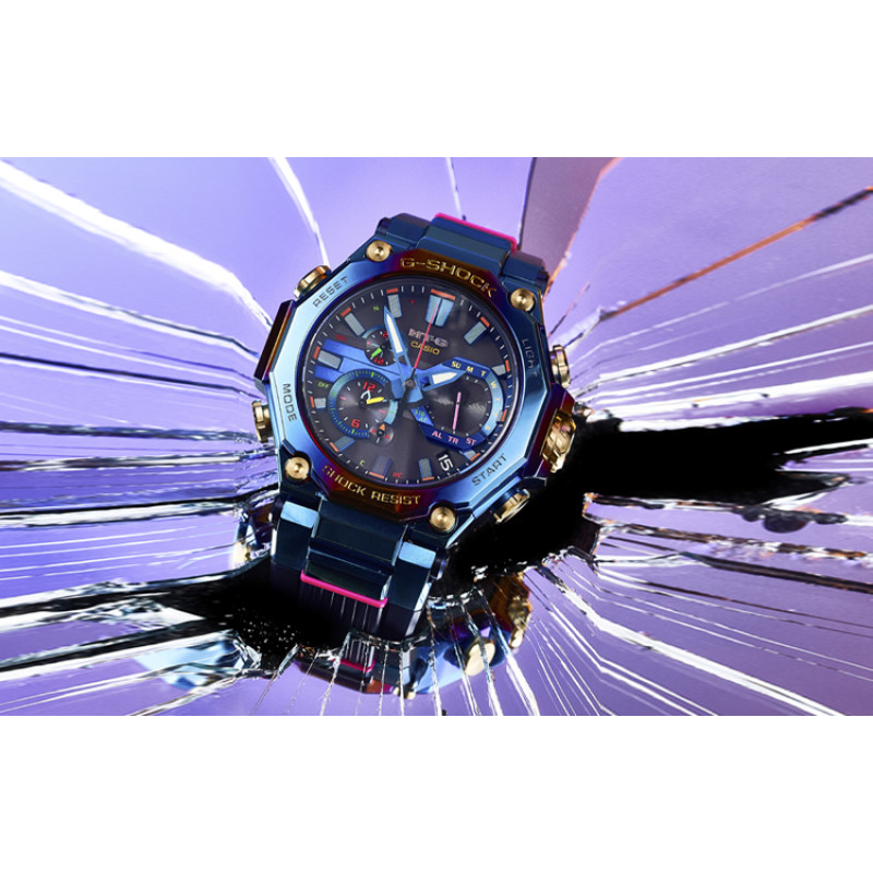 G-SHOCK MTG 3G MTG-B2000PH-2APR-person