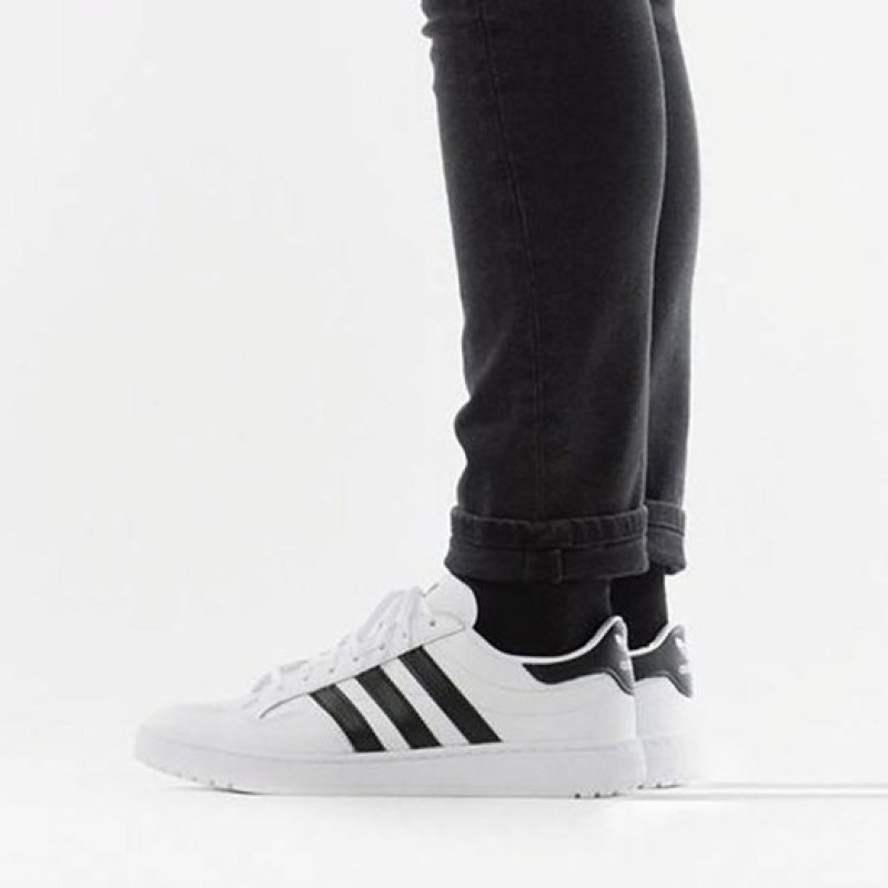 adidas originals Team Court