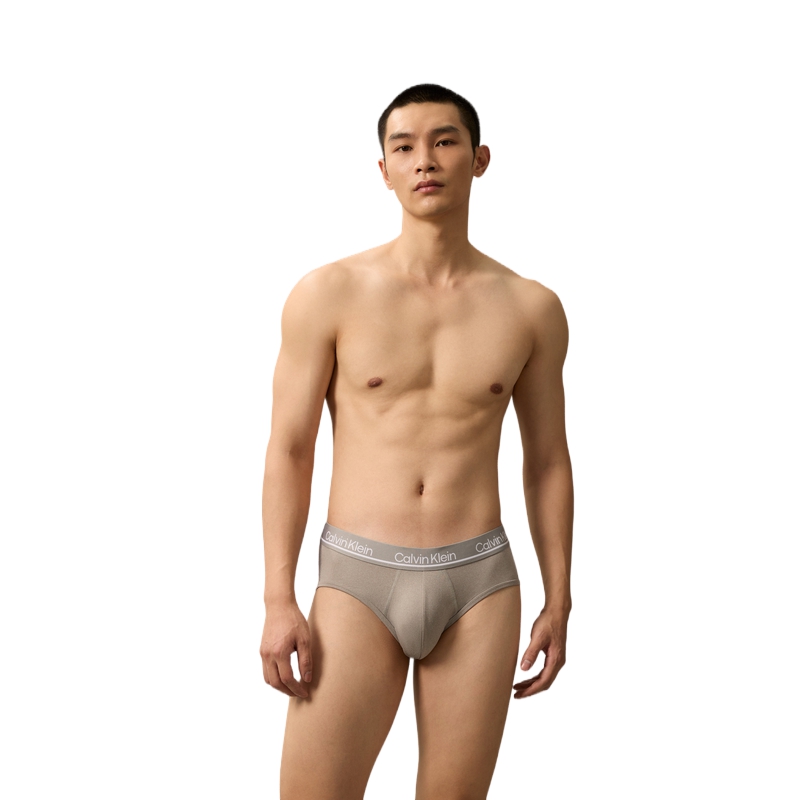 CALVIN KLEIN 3