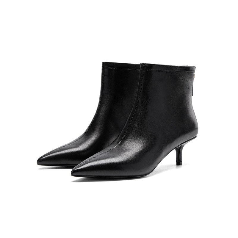 NINE WEST
