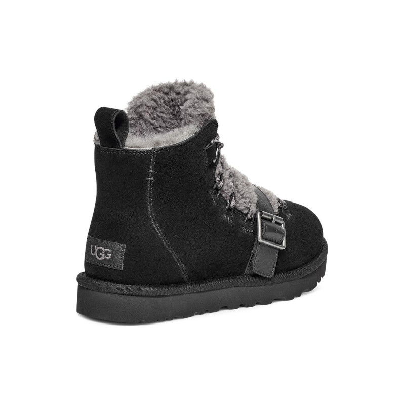 UGG