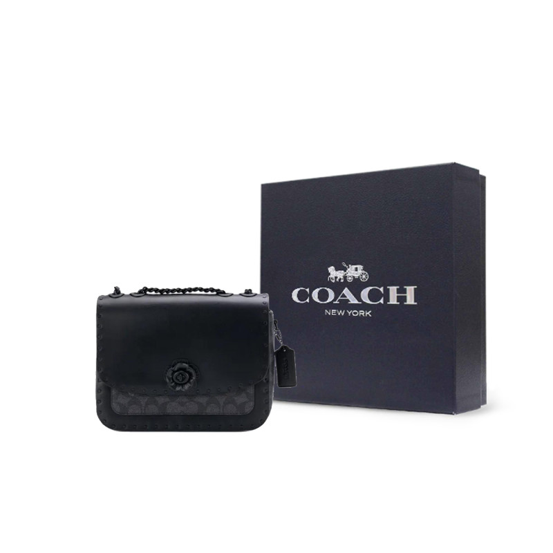 COACH Madison 24