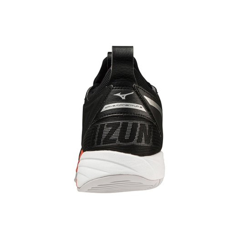 Mizuno Wave Momentum 2