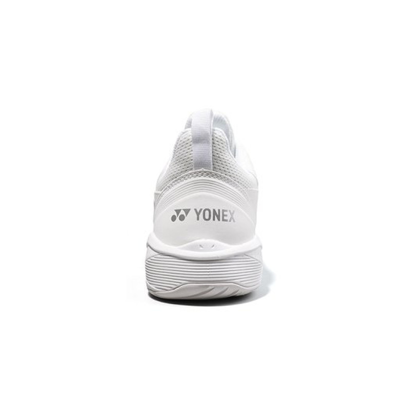 YONEX
