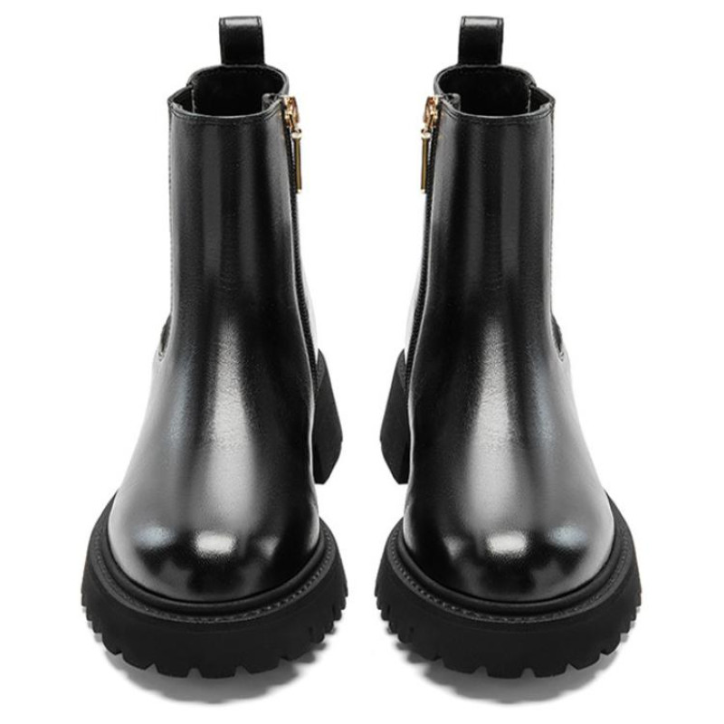 NINE WEST
