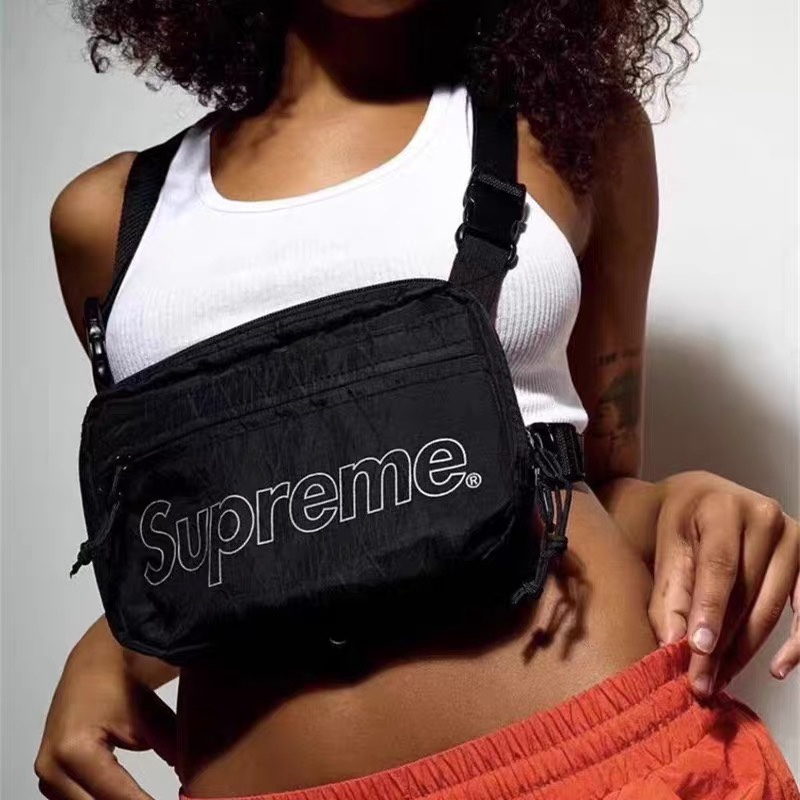 Supreme FW18 Logo