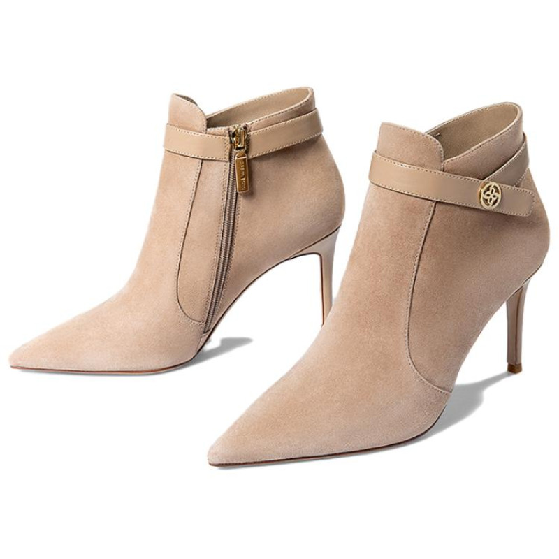 NINE WEST