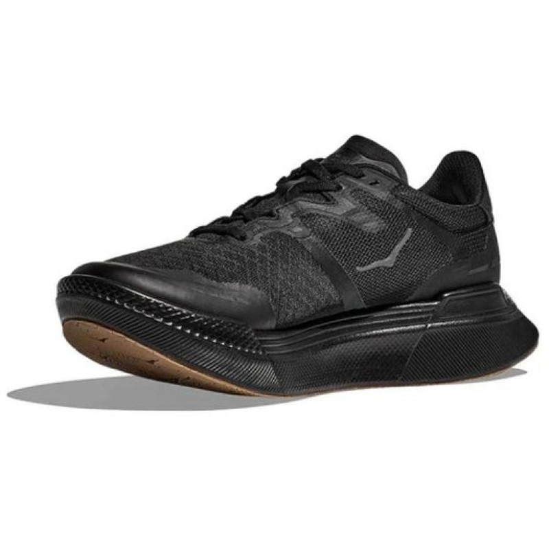 HOKA ONE ONE Transport