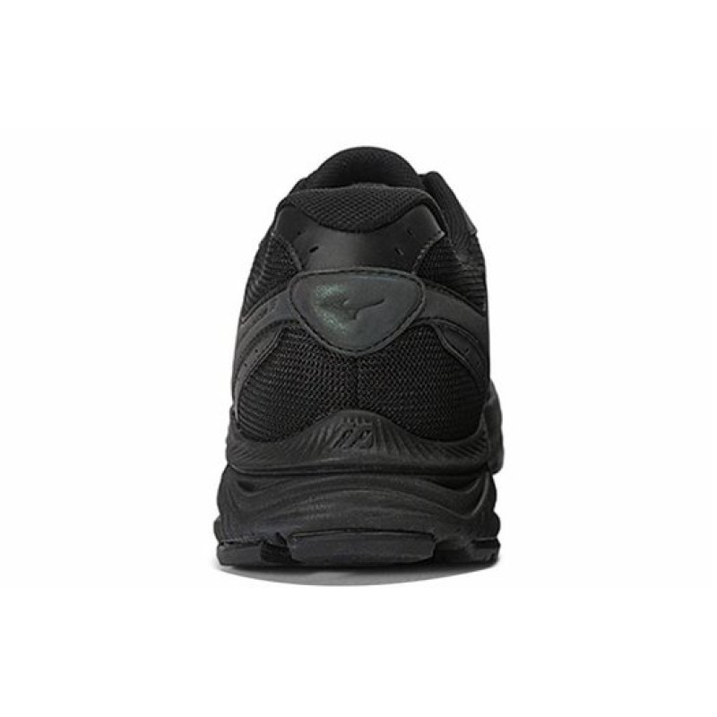 Mizuno Racer S