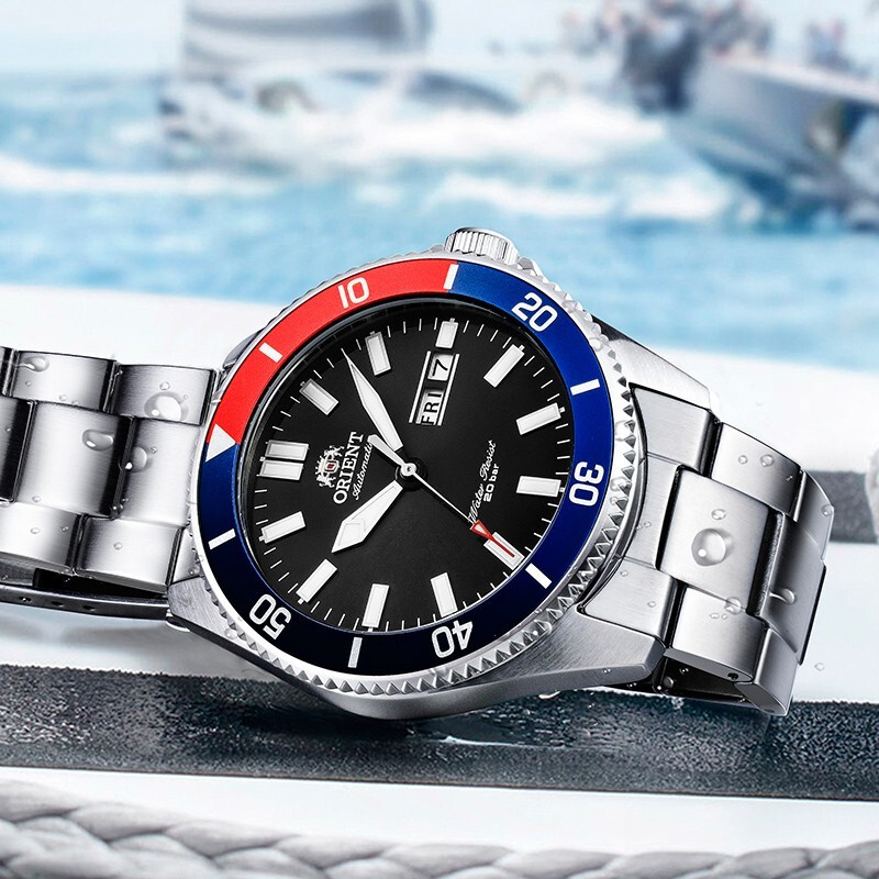 ORIENT 200 44mm RA-AA0912B19B