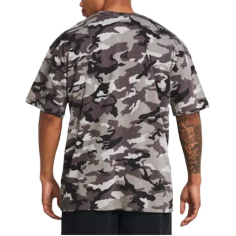 Under Armour T