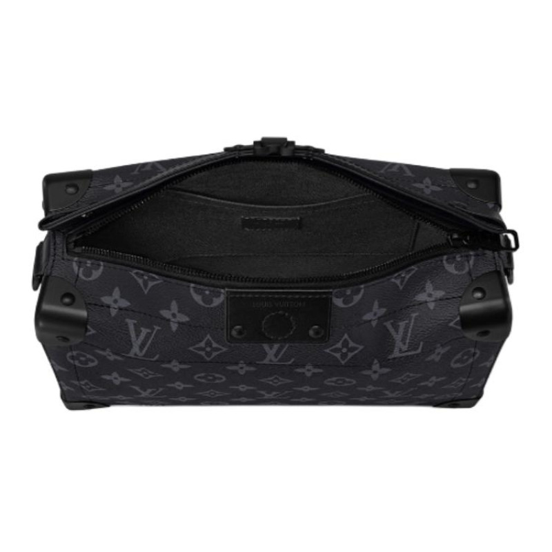 LOUIS VUITTON Trunk