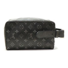 LOUIS VUITTON Dopp Kit
