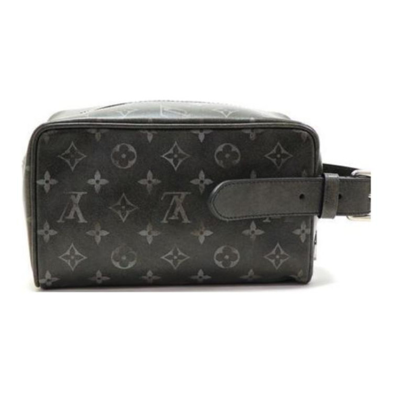 LOUIS VUITTON Dopp Kit