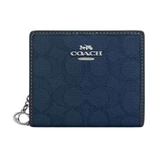 COACH Snap Wallet 11 Logo
