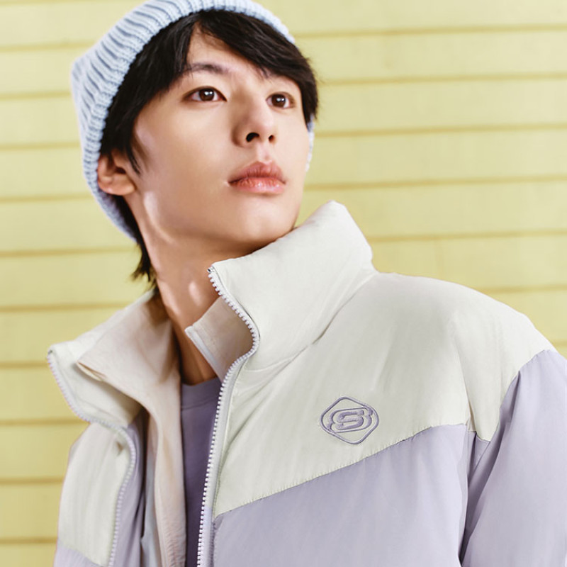 Skechers