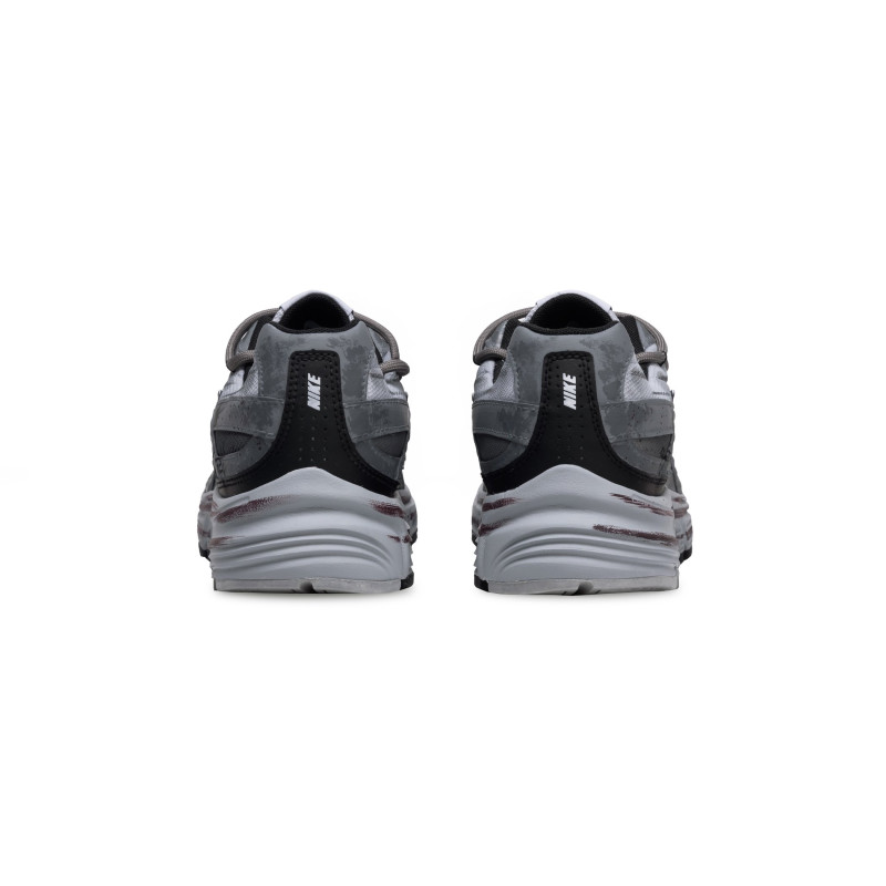Nike Initiator
