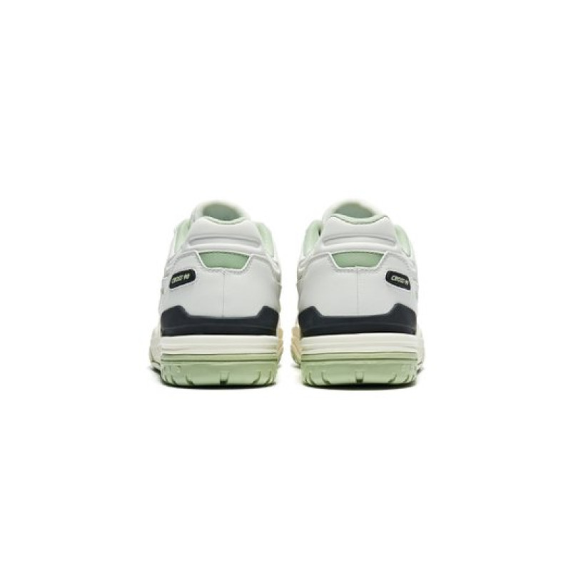 Saucony Cross 90