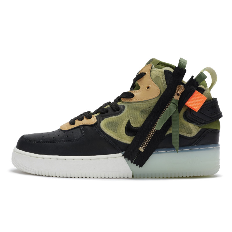 Nike Air Force 1 React 811