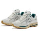 New Balance NB 2002R