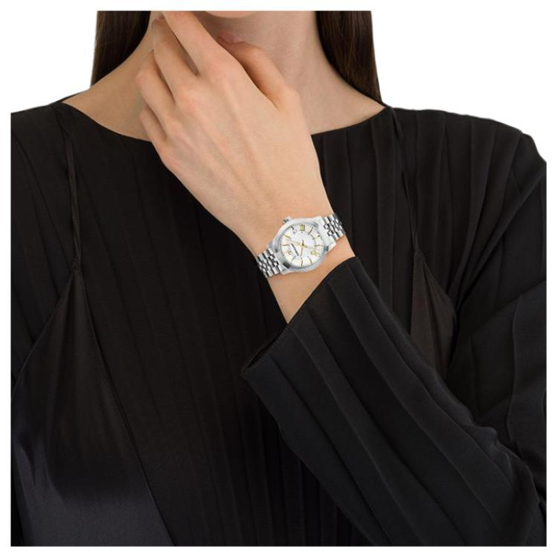 FERRAGAMO 28