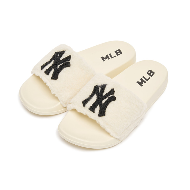 MLB Mound Fleece
