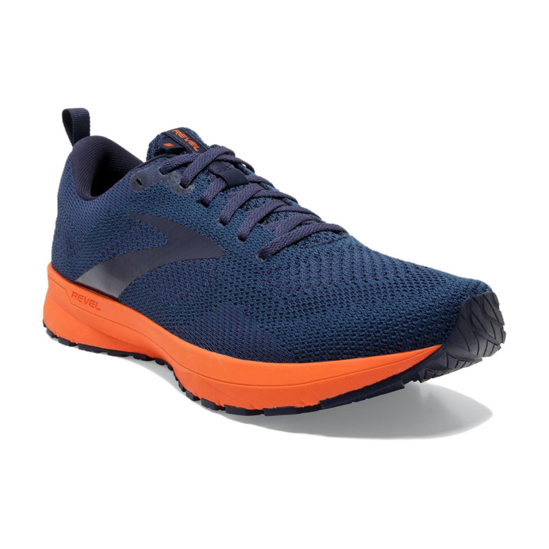 Brooks Revel 5