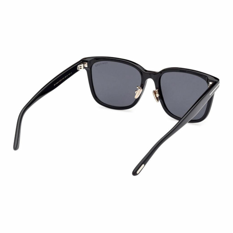 TOM FORD