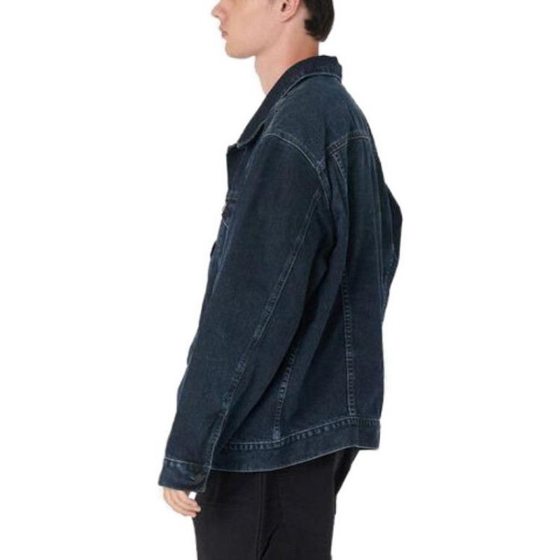 Levis