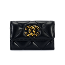 CHANEL 19Bag Logo