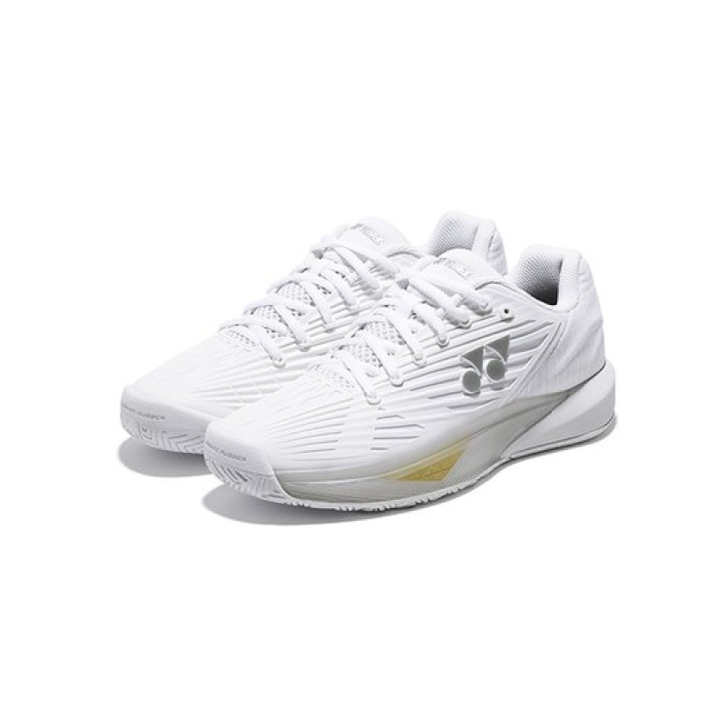 YONEX