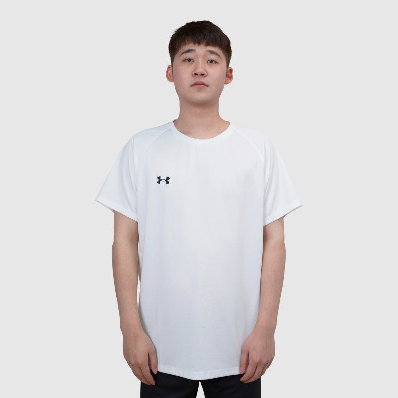 Under Armour T