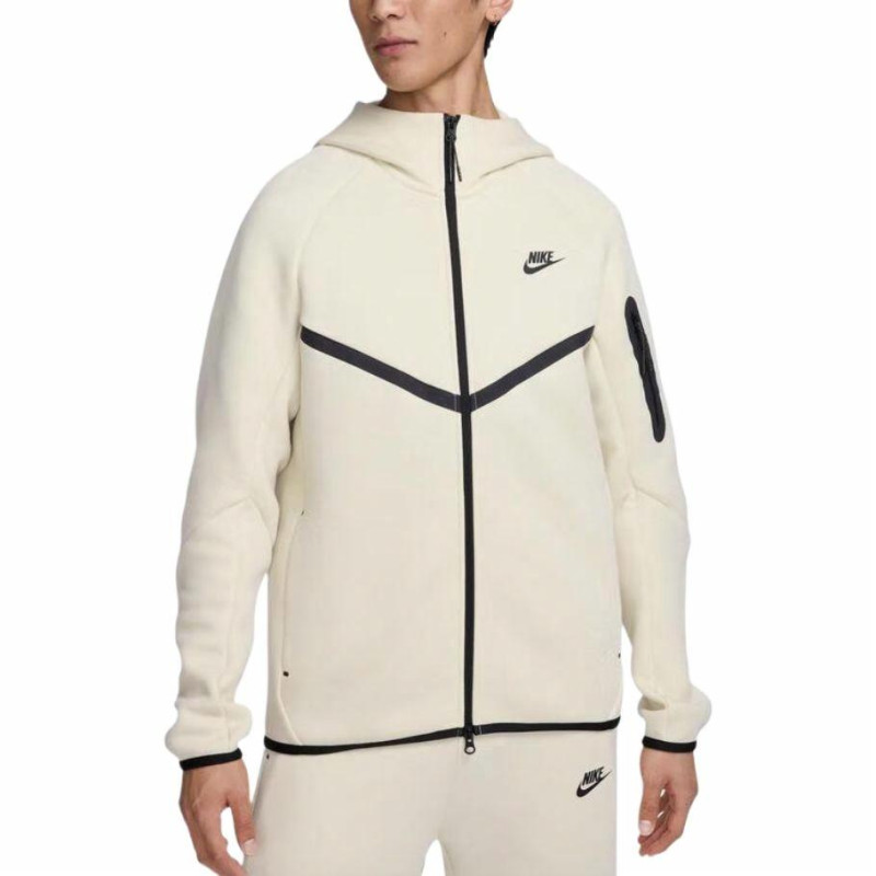 Nike Tech Windrunner
