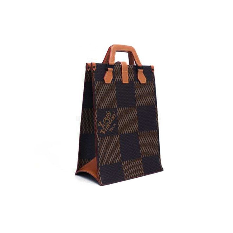 LOUIS VUITTON x NIGO