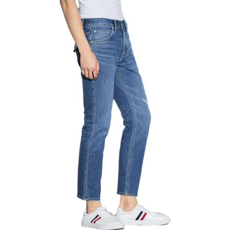 Lee