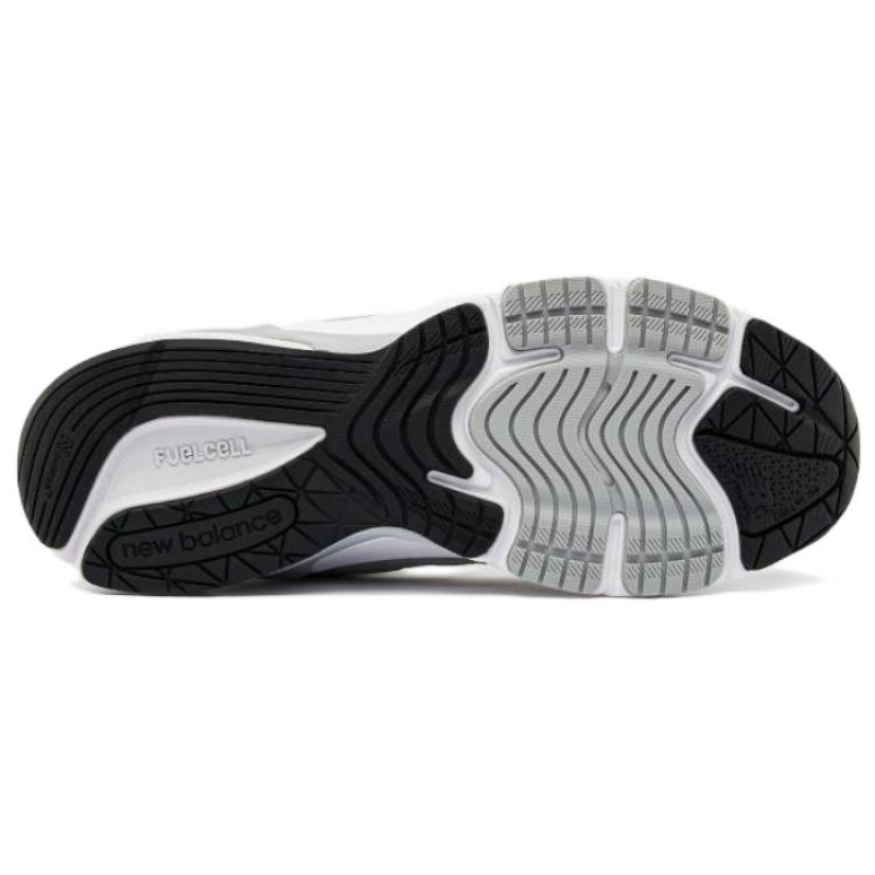 New Balance V6