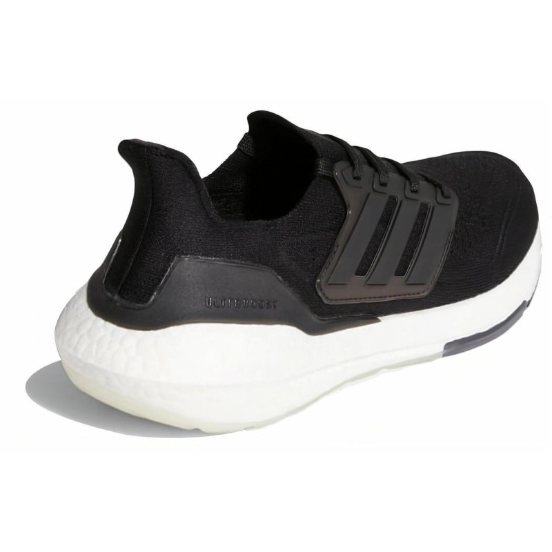 adidas Ultraboost 21