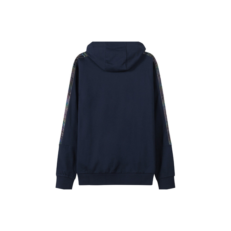 EMPORIO ARMANI EA7 FW22 Logo