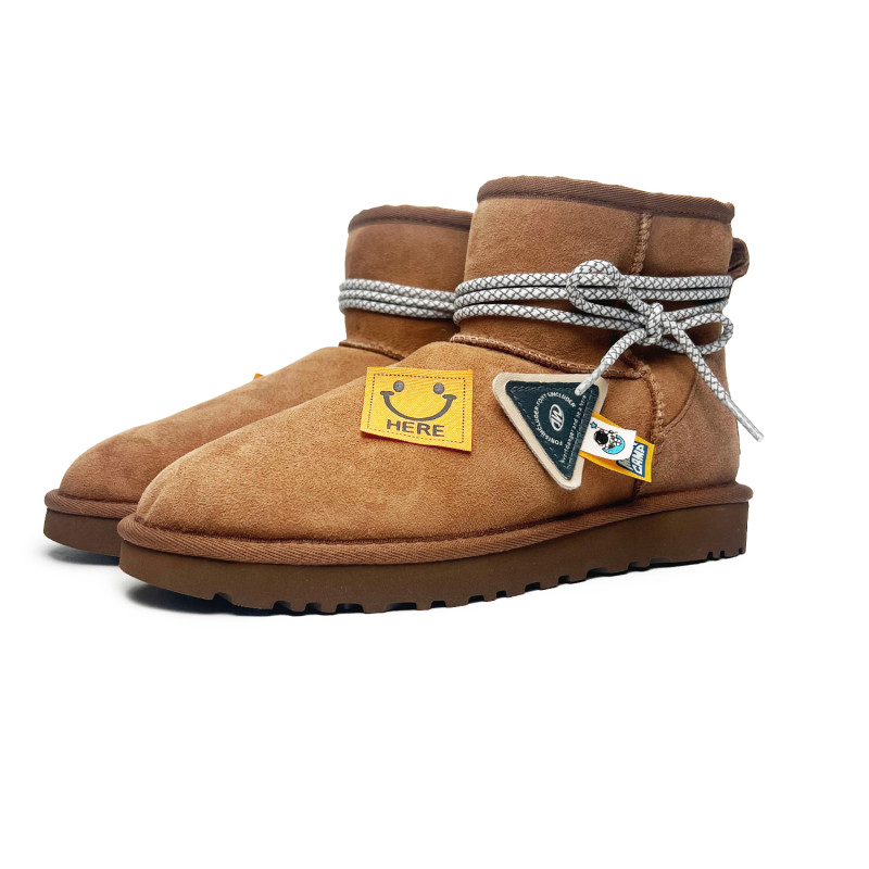 UGG CLASSIC MINI