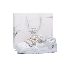 Nike Dunk vibe