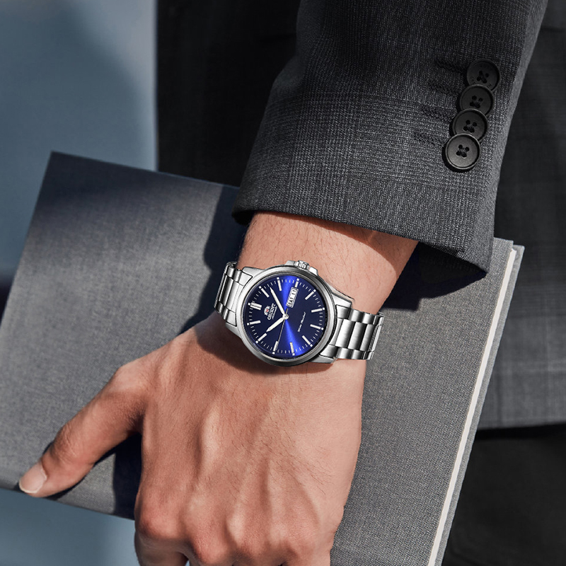 ORIENT 41.9mm RA-AA0C02L19B