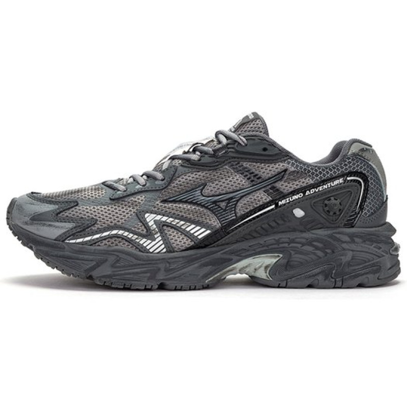 x Mizuno Adventure Twe