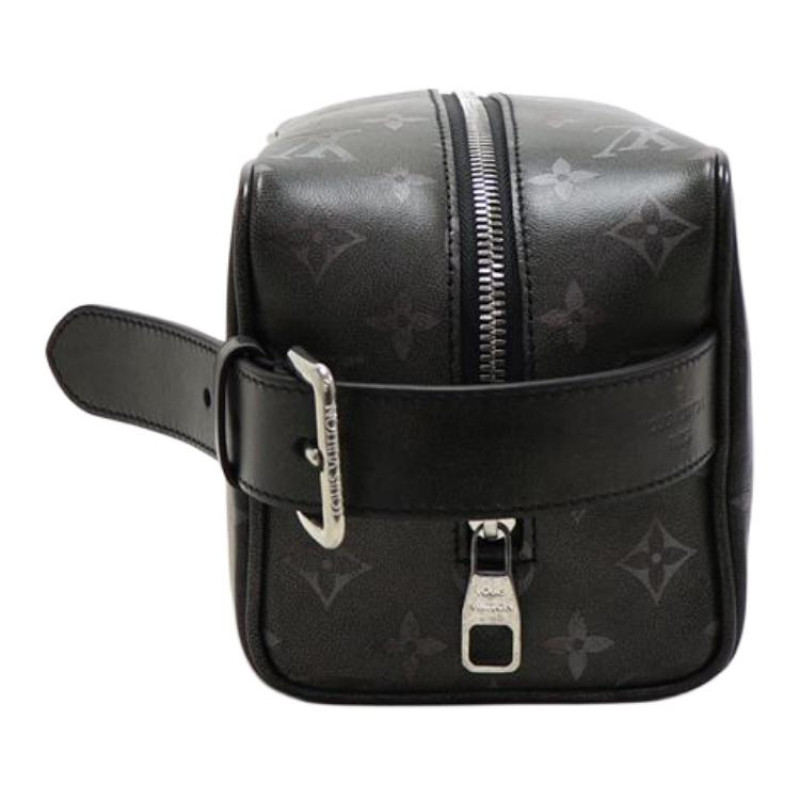 LOUIS VUITTON Dopp Kit