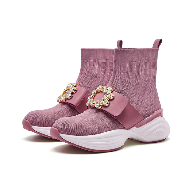 NINE WEST