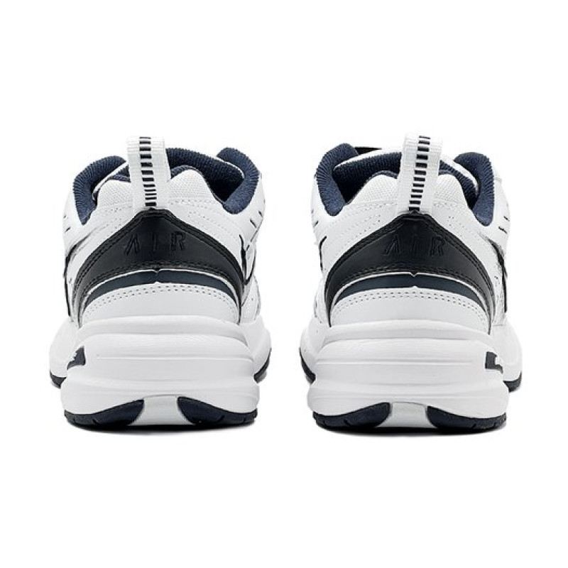 Nike Air Monarch 4