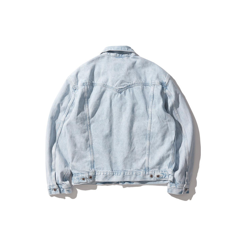Levis