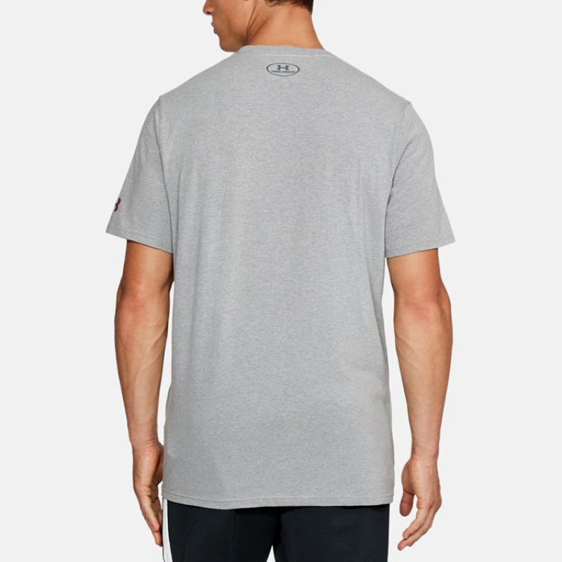 Under Armour T